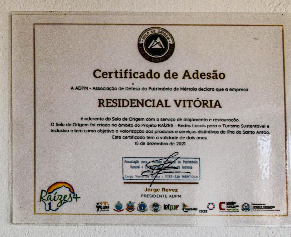 Residencial Vitoria Hotel Ponta Do Sol Exterior photo